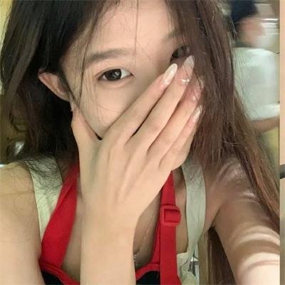 两对鸳鸯一张床